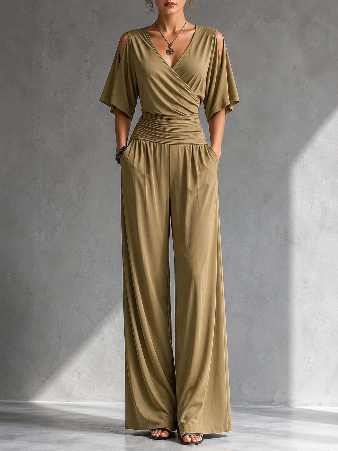 Alia | Elegant combination with wrap effect and wide legs