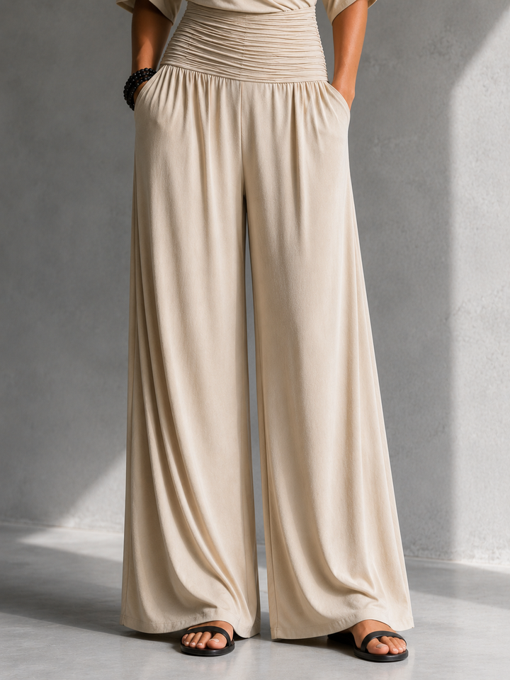 Alia | Elegant combination with wrap effect and wide legs